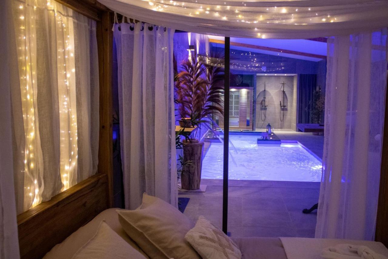 Le Bois Boheme- Suite & Spa Privatif Ним Екстериор снимка